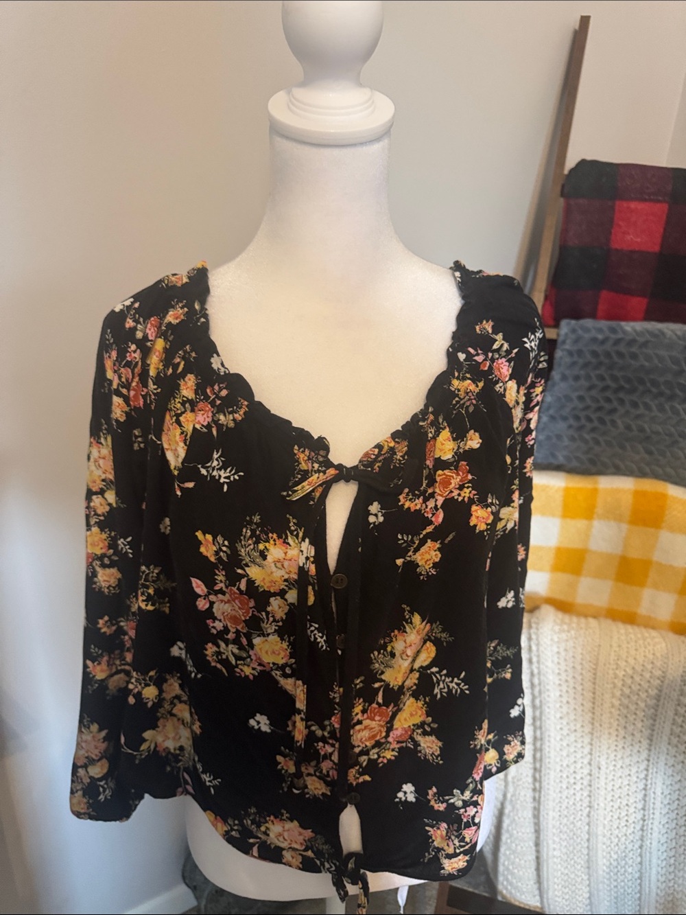 Rewind Black Floral Tie-Front Blouse